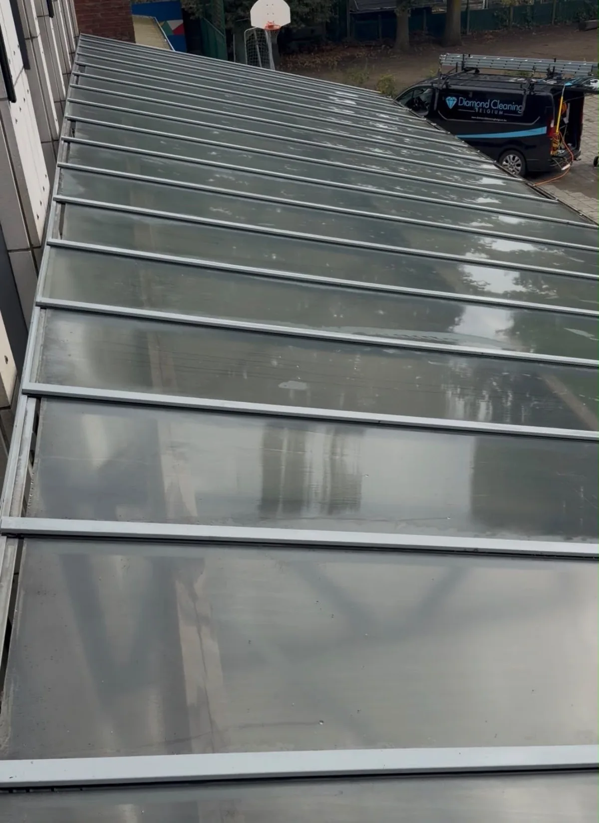Doorschijnende panelen van een overkapping